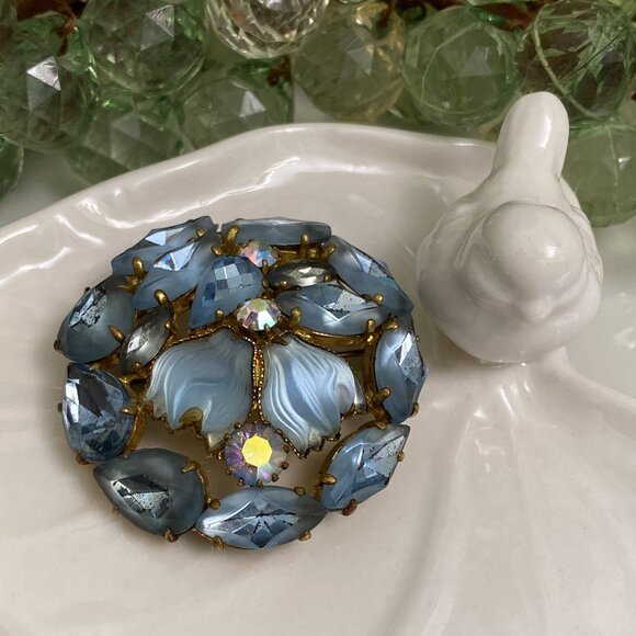 JULIANA D&E STYLE GIVRE RHINESTONE BROOCH - Picture 1 of 10